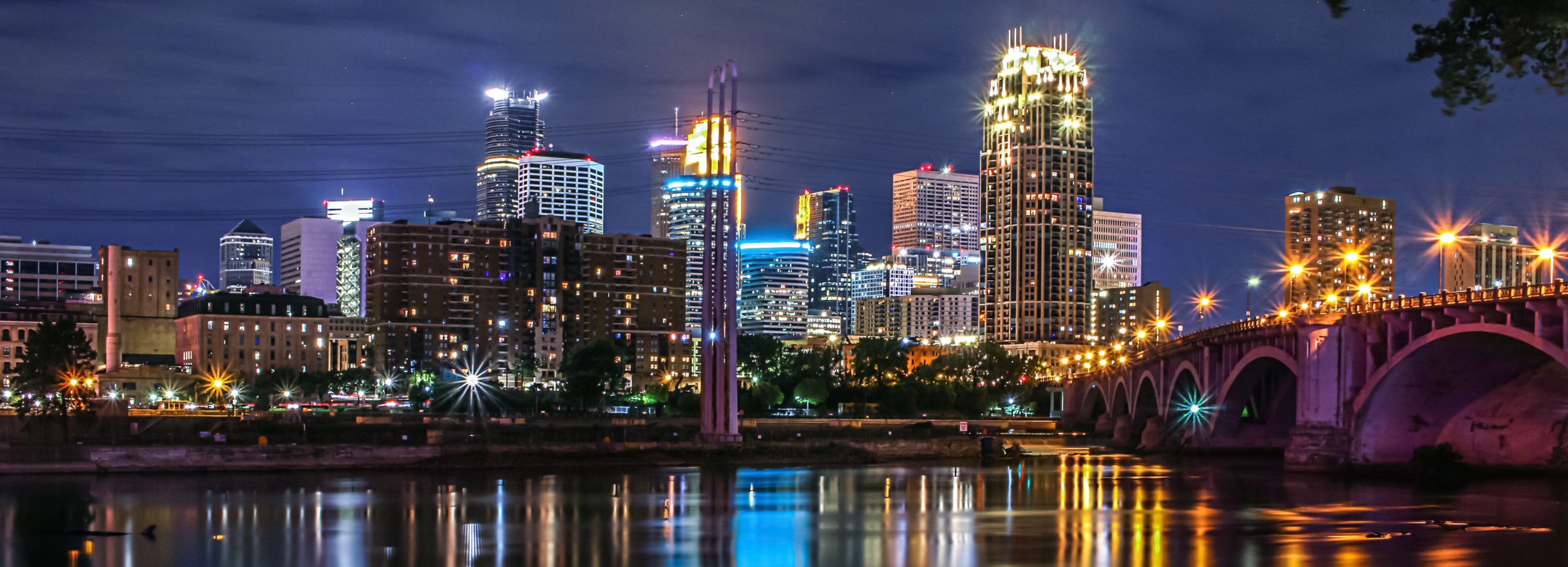 MINNESOTA1 Downtown Minneapolis, Minnesota and the Mississippi River